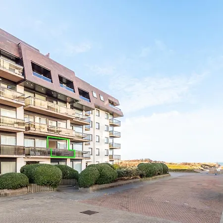 Plaza H 0713 On The With Sea-view Apartment Oostduinkerke